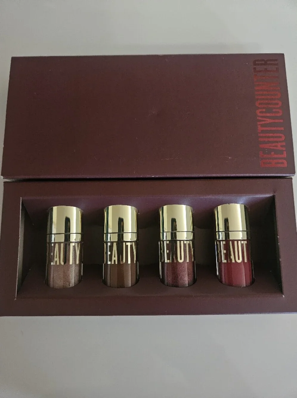 Beautycounter  Mini Beyond Gloss Vault Set